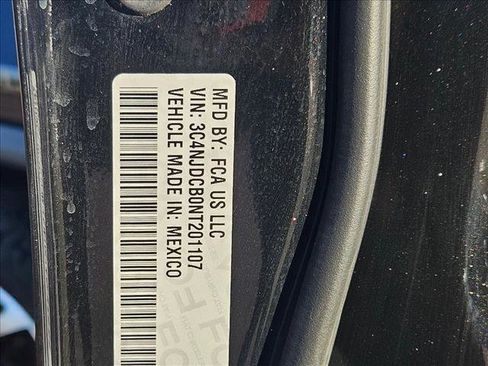 Used 2022 Jeep Compass Limited image 22