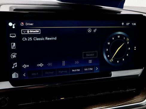 Used 2023 Chevrolet Silverado 1500 LT image 3