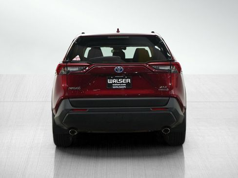 Used 2023 Toyota RAV4 XLE Premium AWD/4WD image 4