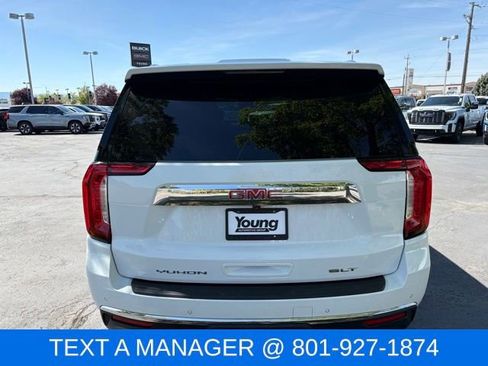 Used 2023 GMC Yukon XL SLT w/ SLT Luxury Package AWD/4WD image 4