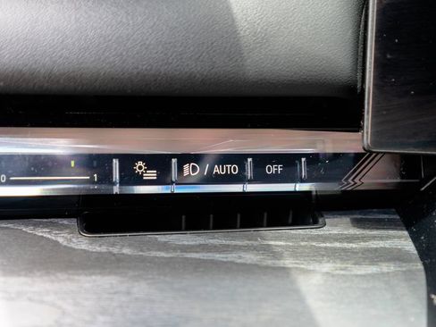 Used 2025 BMW 540i xDrive AWD/4WD image 26
