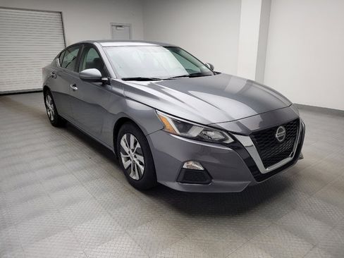 Used 2019 Nissan Altima 2.5 S FWD image 13