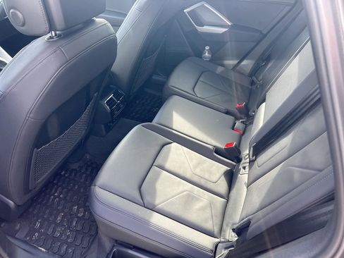 Used 2025 Audi Q3 2.0T Premium Plus w/ Premium Plus Package image 66