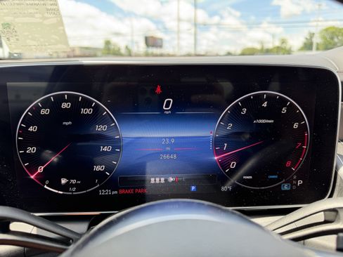 Certified 2023 Mercedes-Benz GLC 300 4MATIC w/ Exclusive Trim Package image 15