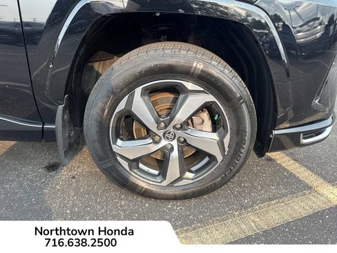Used 2023 Toyota RAV4 SE w/ Weather & Moonroof Package AWD/4WD image 15