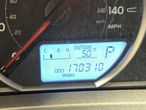 Used 2014 Toyota RAV4 LE image 13