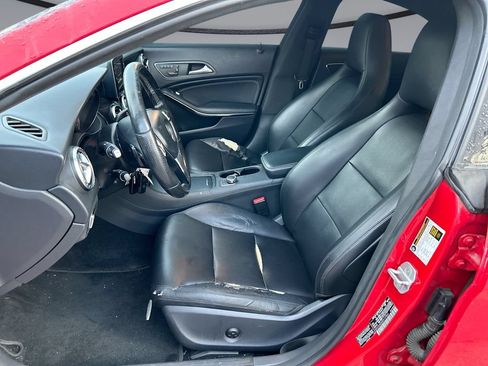 Used 2014 Mercedes-Benz CLA 250 image 11