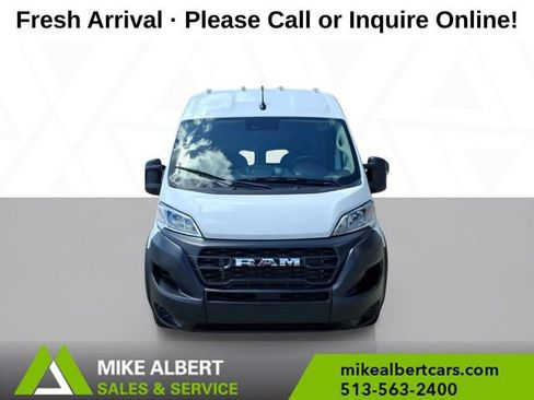 Used 2023 RAM ProMaster 2500 FWD image 2