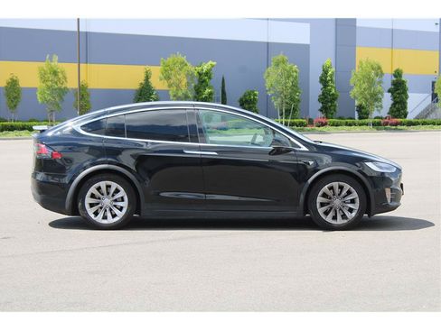 Used 2016 Tesla Model X 75D AWD/4WD image 4