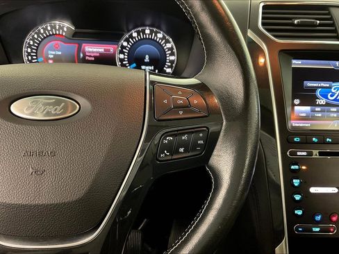 Used 2016 Ford Explorer Platinum AWD/4WD image 12