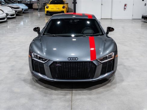 Used 2018 Audi R8 V10 RWD image 9