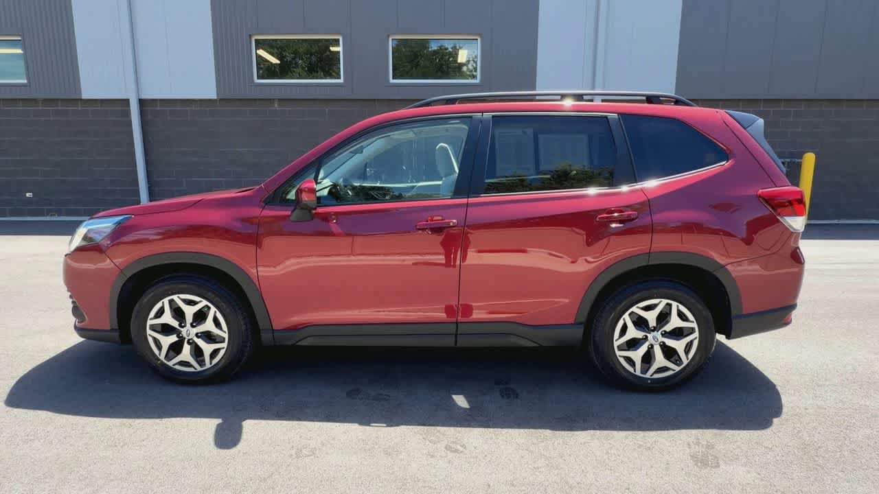 Used 2024 Subaru Forester Premium AWD/4WD image 4
