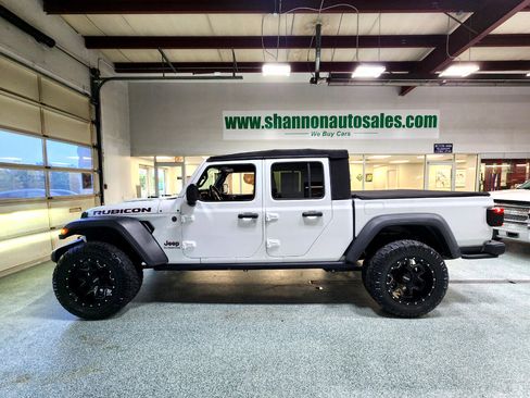 Used 2020 Jeep Gladiator Rubicon w/ LED Lighting Group image 11