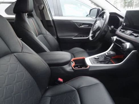 Used 2024 Toyota RAV4 Adventure image 10