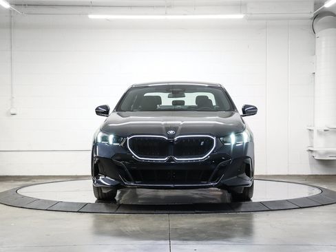 New 2027 BMW i5 eDrive40 w/ M Sport Package RWD image 2