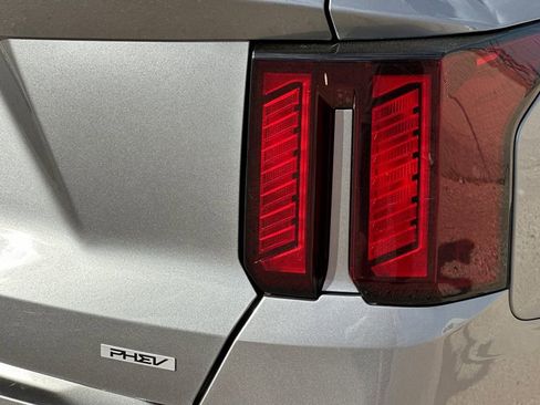 Used 2025 Kia Sorento EX image 31