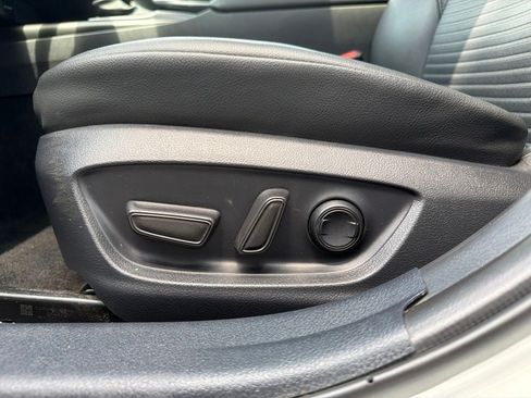 Used 2024 Toyota Camry SE FWD image 21