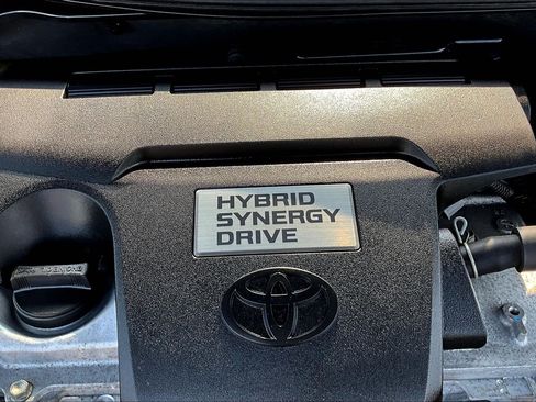 Used 2015 Toyota Camry XLE w/ Moonroof Package FWD image 34