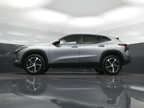New 2026 Chevrolet Trax RS FWD image 39
