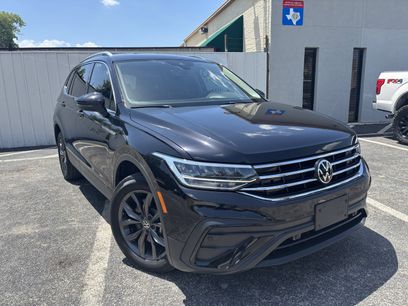 Used 2023 Volkswagen Tiguan SE