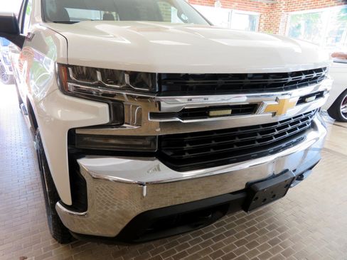 Used 2019 Chevrolet Silverado 1500 LT w/ Z71 Off-Road Package image 56