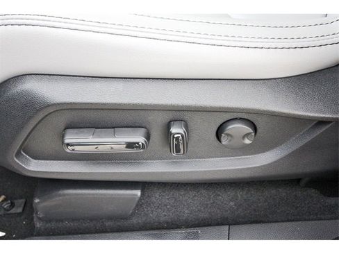 New 2025 Honda Pilot Touring image 24