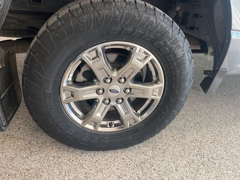 Used 2021 Ford F150 Lariat w/ Equipment Group 502A High image 6