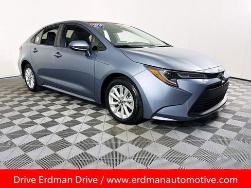 Certified 2024 Toyota Corolla LE w/ LE Convenience Package image 1