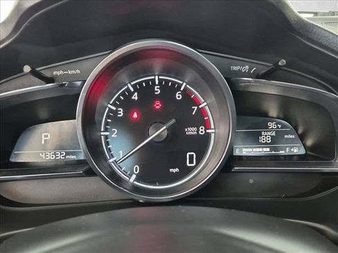 Used 2018 MAZDA MAZDA3 Grand Touring FWD image 11