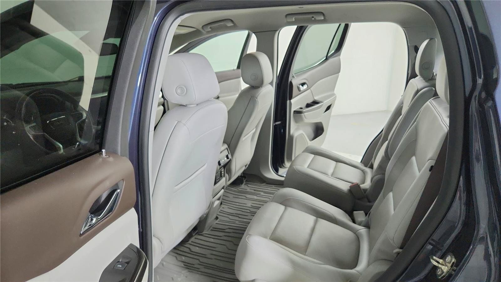 Used 2019 GMC Acadia SLT AWD/4WD image 26