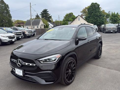 Used 2021 Mercedes-Benz GLA 250 4MATIC image 3