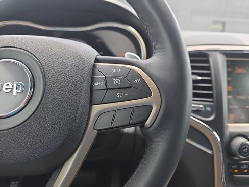 Used 2015 Jeep Grand Cherokee Limited w/ Luxury Group II RWD image 19
