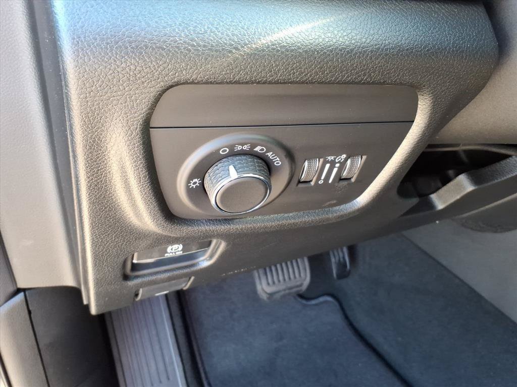 New 2026 Jeep Grand Cherokee Laredo AWD/4WD image 10