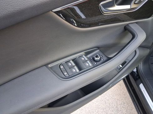 Used 2023 Audi Q7 2.0T Premium Plus w/ Premium Plus Package image 18