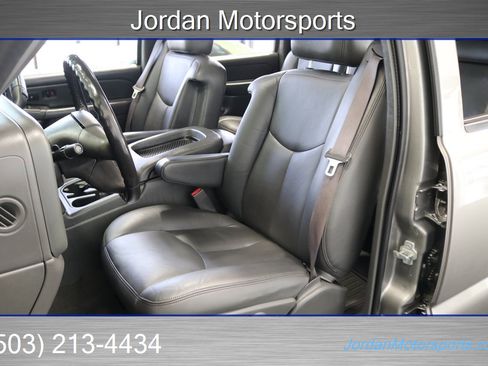 Used 2007 Chevrolet Silverado 3500 LT w/ Heavy-Duty Power Package image 18