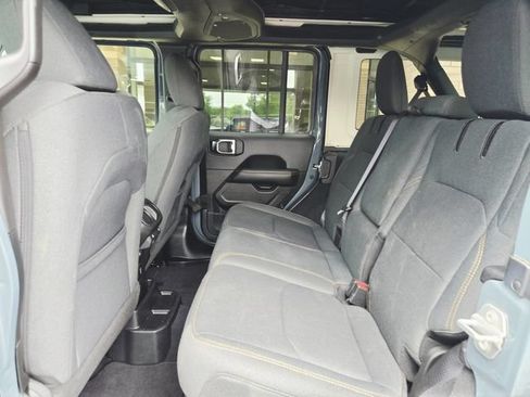 Used 2025 Jeep Wrangler Unlimited Sahara w/ Safety Group AWD/4WD image 19