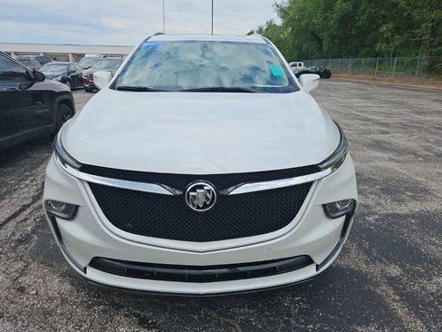 Used 2023 Buick Enclave Essence w/ Experience Buick Package FWD image 2