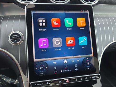 Used 2025 Mercedes-Benz GLC 300 4MATIC image 21