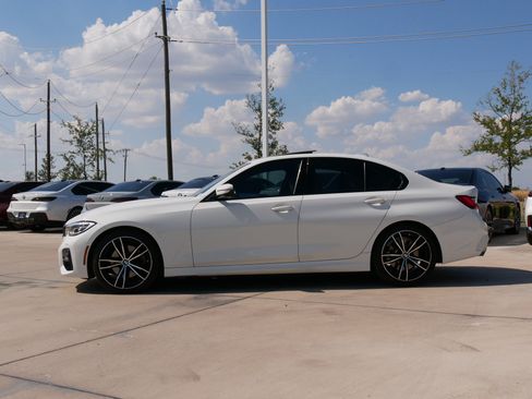 Used 2019 BMW 330i Sedan w/ M Sport Package RWD image 6
