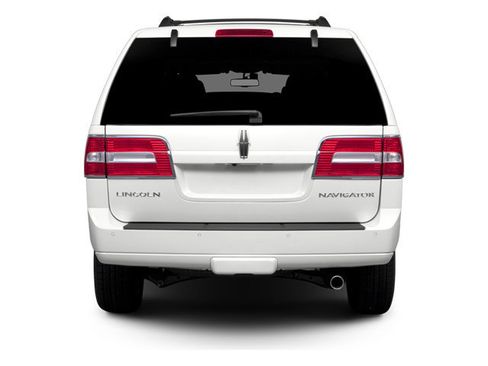 Used 2014 Lincoln Navigator 4WD image 8