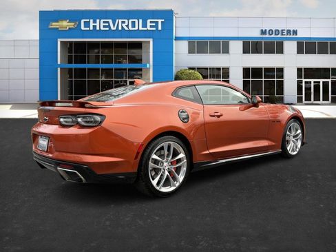 Used 2023 Chevrolet Camaro SS w/ Design Package 1 image 5