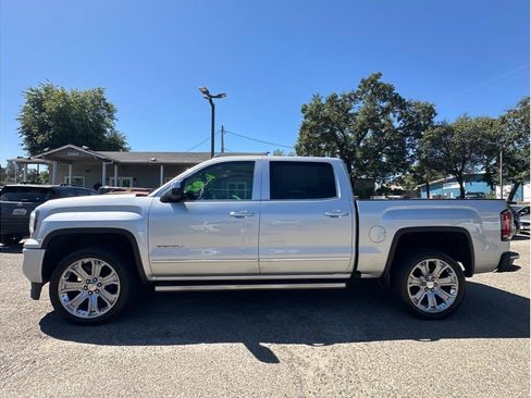 Used 2018 GMC Sierra 1500 Denali w/ Denali Ultimate Package AWD/4WD image 4