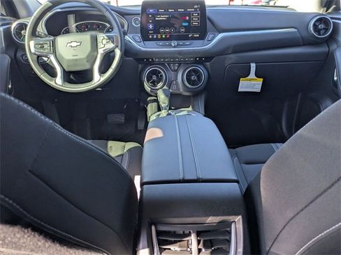 New 2026 Chevrolet Blazer LT image 25