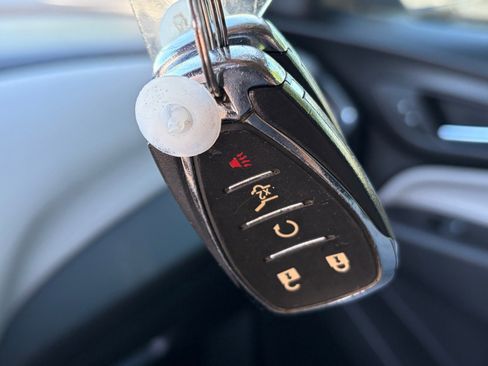 Used 2018 Chevrolet Equinox LT w/ Sun & Infotainment Package image 29