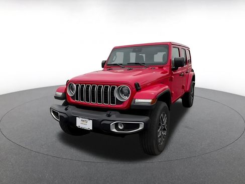 Used 2025 Jeep Wrangler Unlimited Sahara AWD/4WD image 7