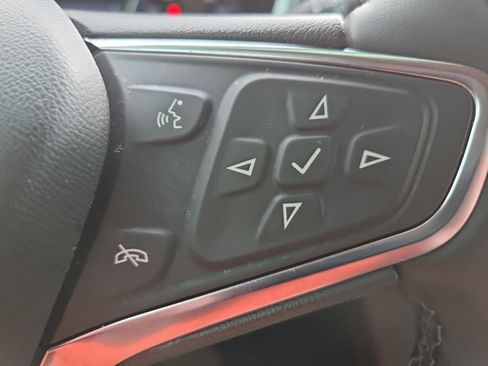 Used 2024 Chevrolet Equinox Premier FWD image 21
