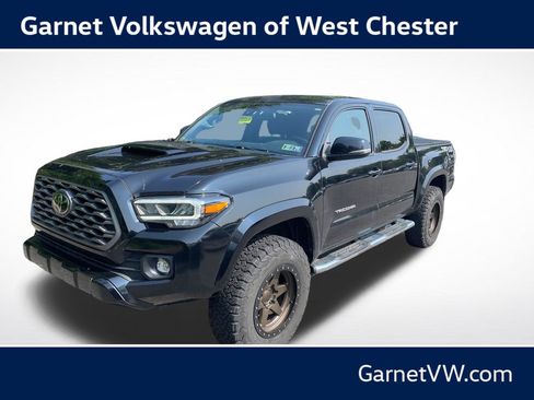 Used 2022 Toyota Tacoma TRD Sport w/ Technology Package AWD/4WD image 1