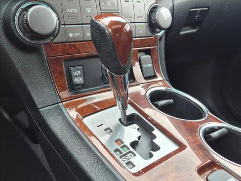 Used 2013 Toyota Highlander Limited AWD/4WD image 12