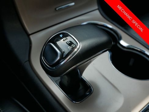 Used 2015 Jeep Grand Cherokee Overland w/ Advanced Technology Group image 25