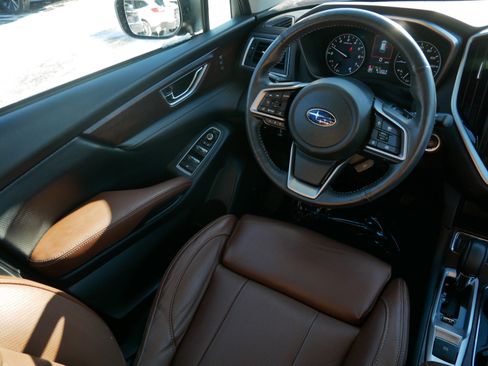Used 2023 Subaru Ascent Touring image 9